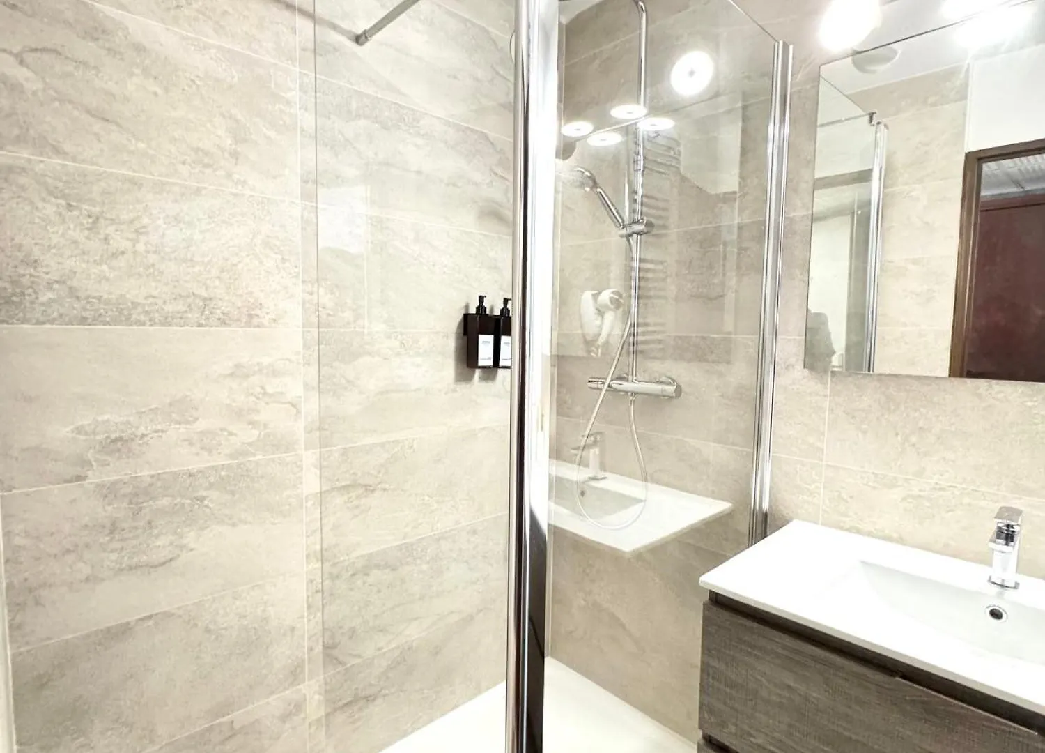 Apartmán Cosy Flat With Swimming Pool, Close To Beach And Congress Center Cannes