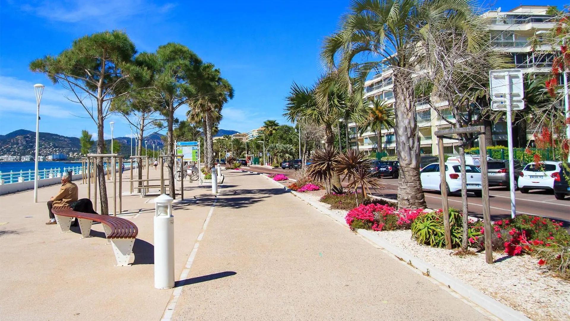 Cosy Flat With Swimming Pool, Close To Beach And Congress Center Cannes 0*,  France