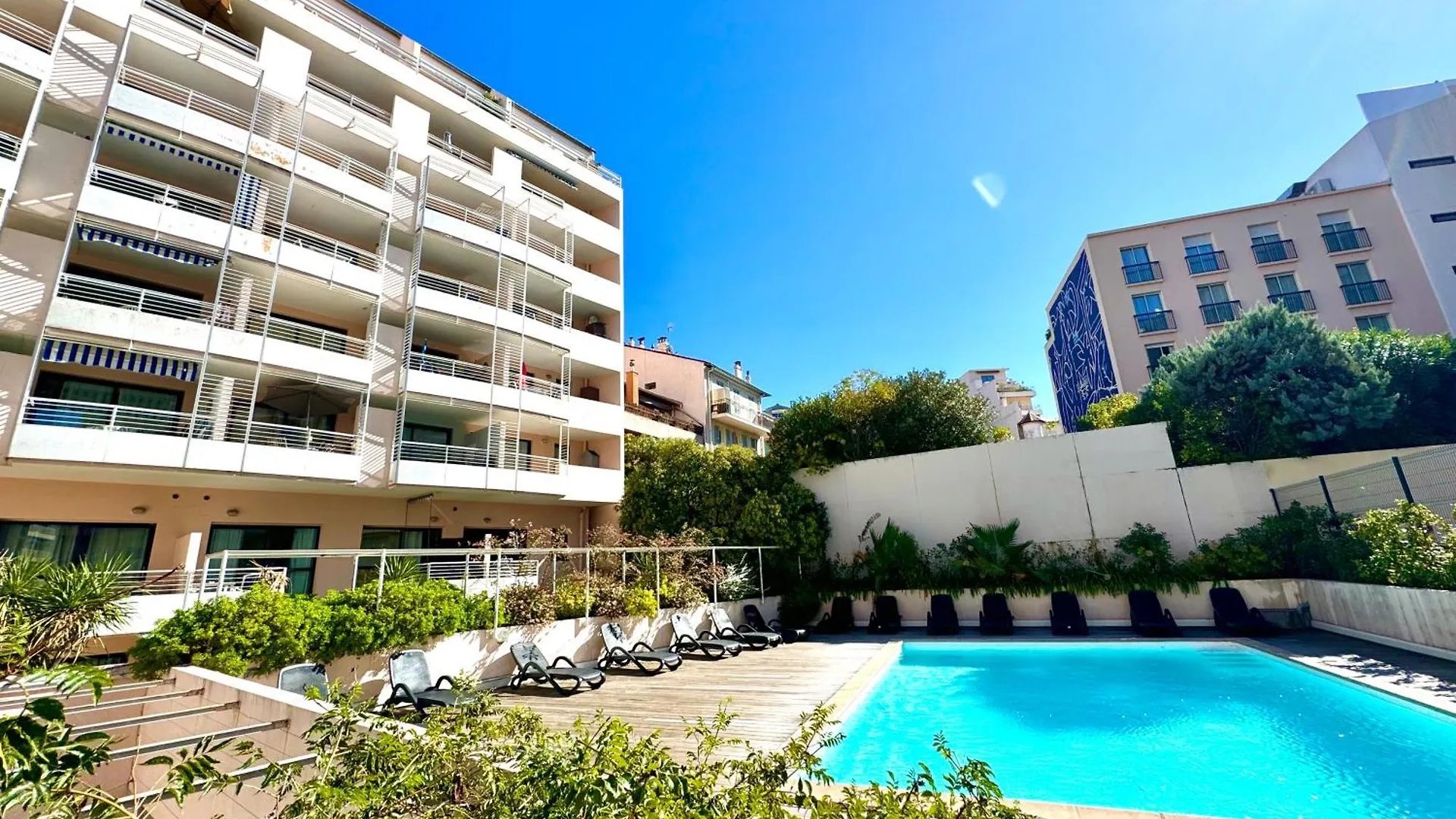 Cosy Flat With Swimming Pool, Close To Beach And Congress Center Cannes